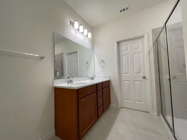 1838 Aslynn Circle