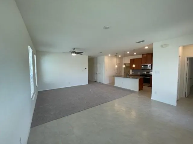 1838 Aslynn Circle