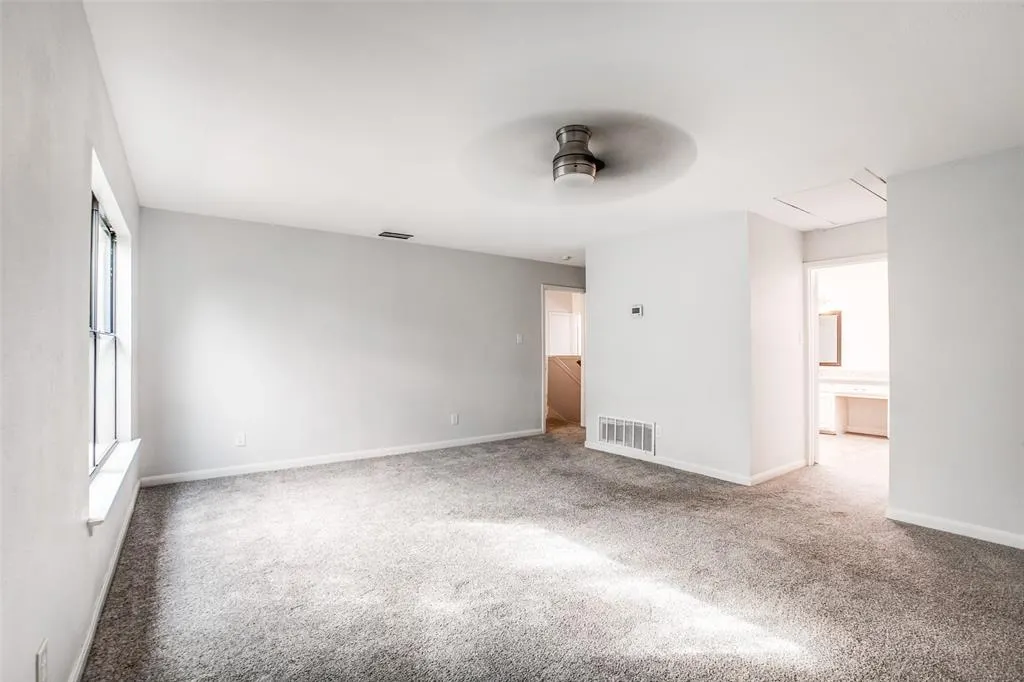2708 Pinery Lane
