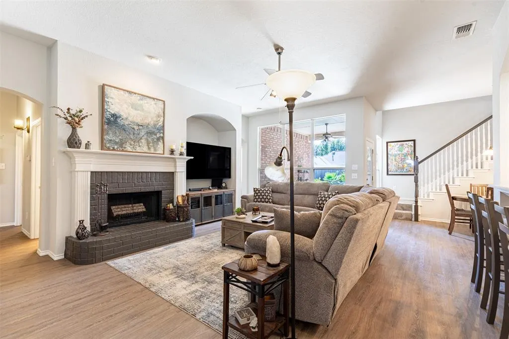 9429 Fairmont Drive