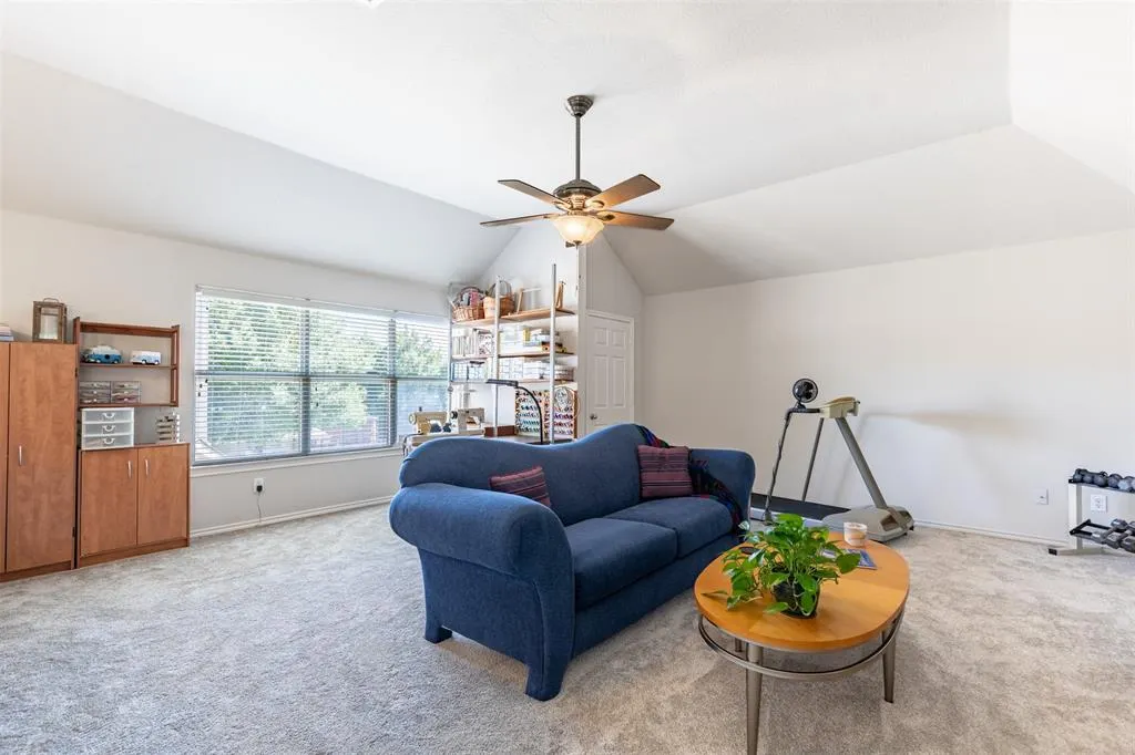 9429 Fairmont Drive