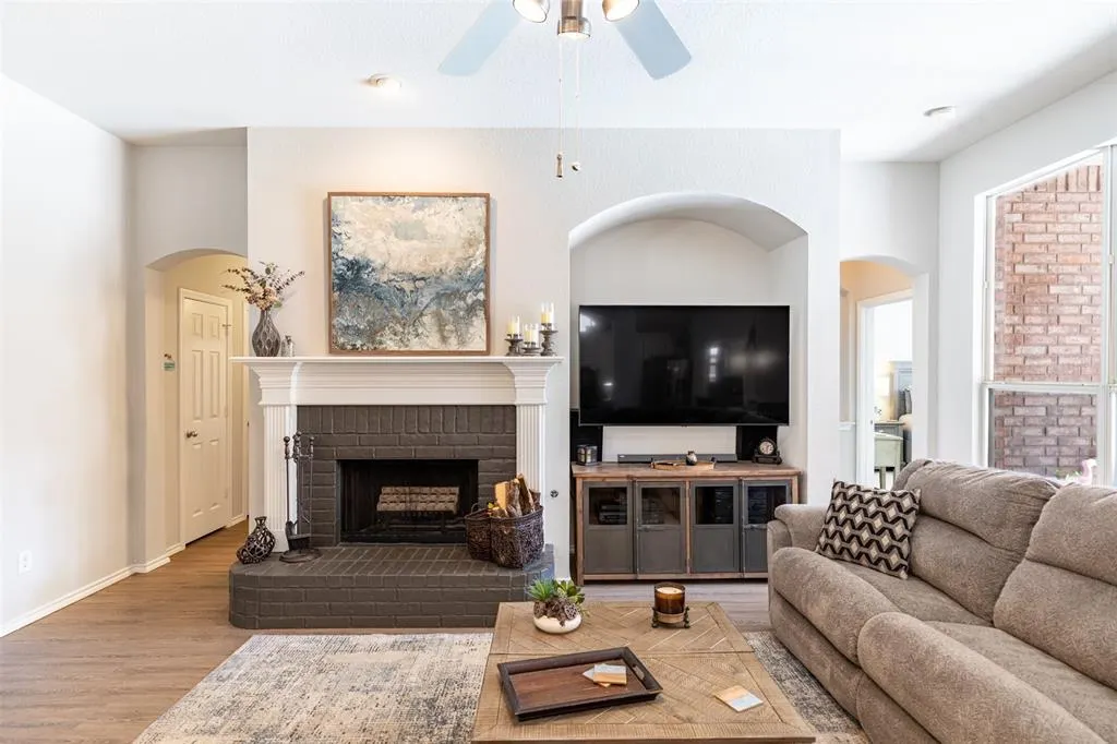 9429 Fairmont Drive