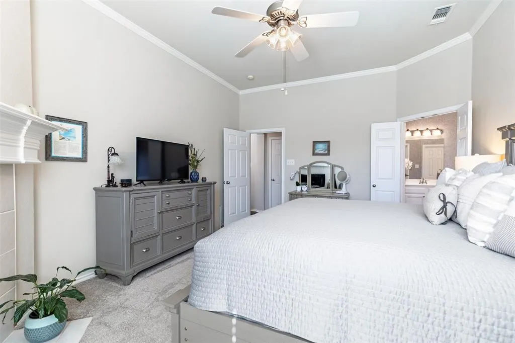 9429 Fairmont Drive