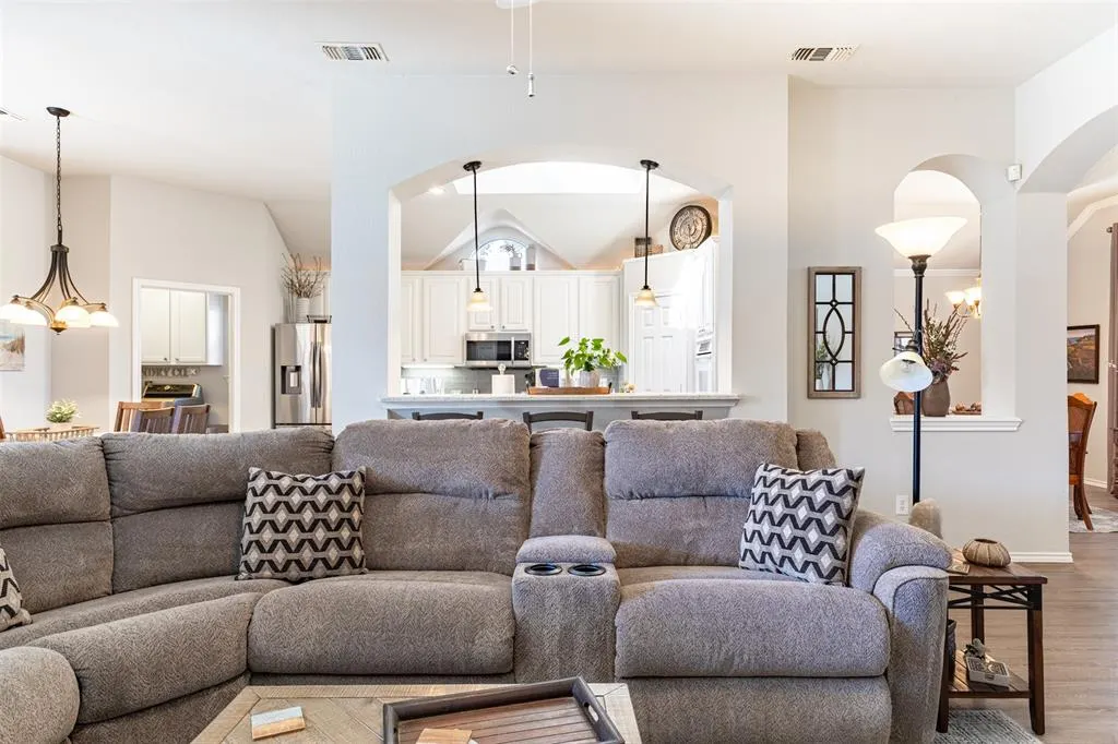 9429 Fairmont Drive