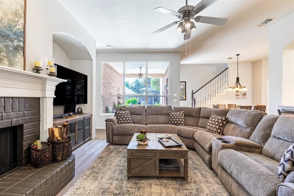 9429 Fairmont Drive