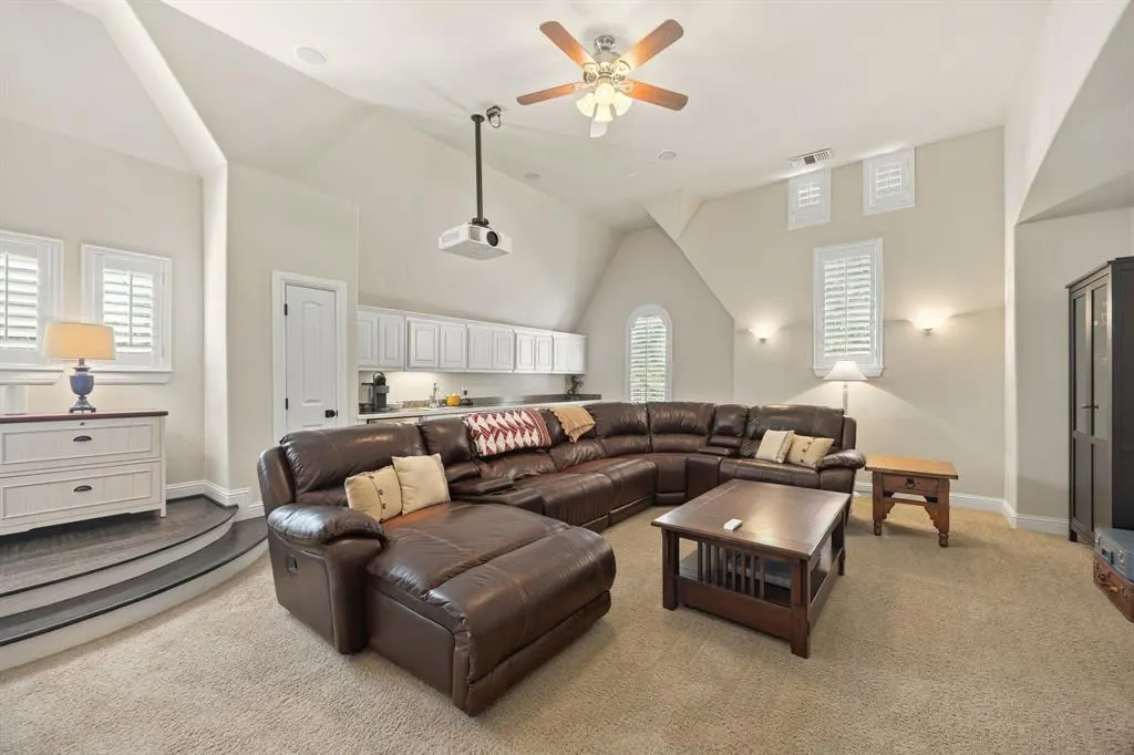2908 Mountain Creek Drive