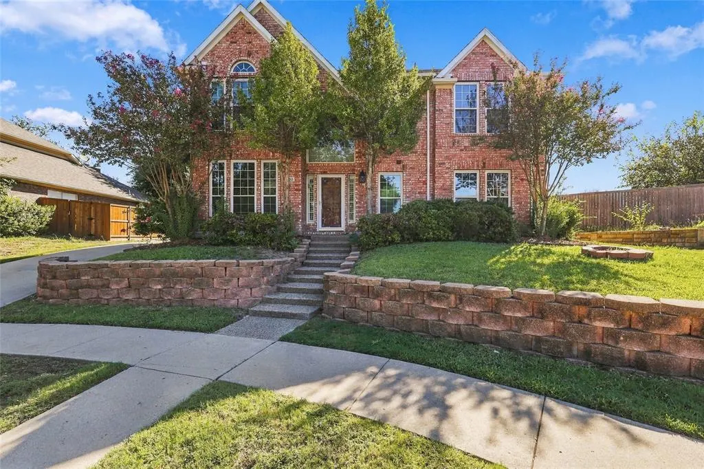 202 Devonshire Court