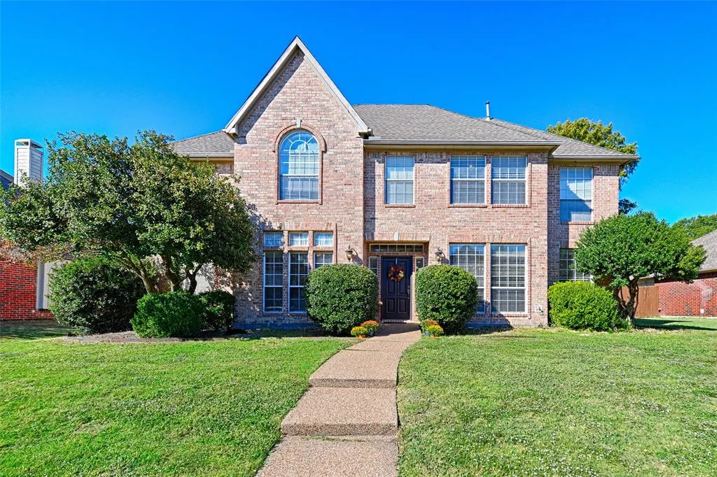 6633 Wickliff Trail