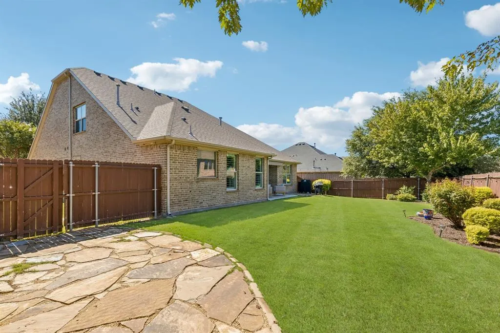 421 Komron Court