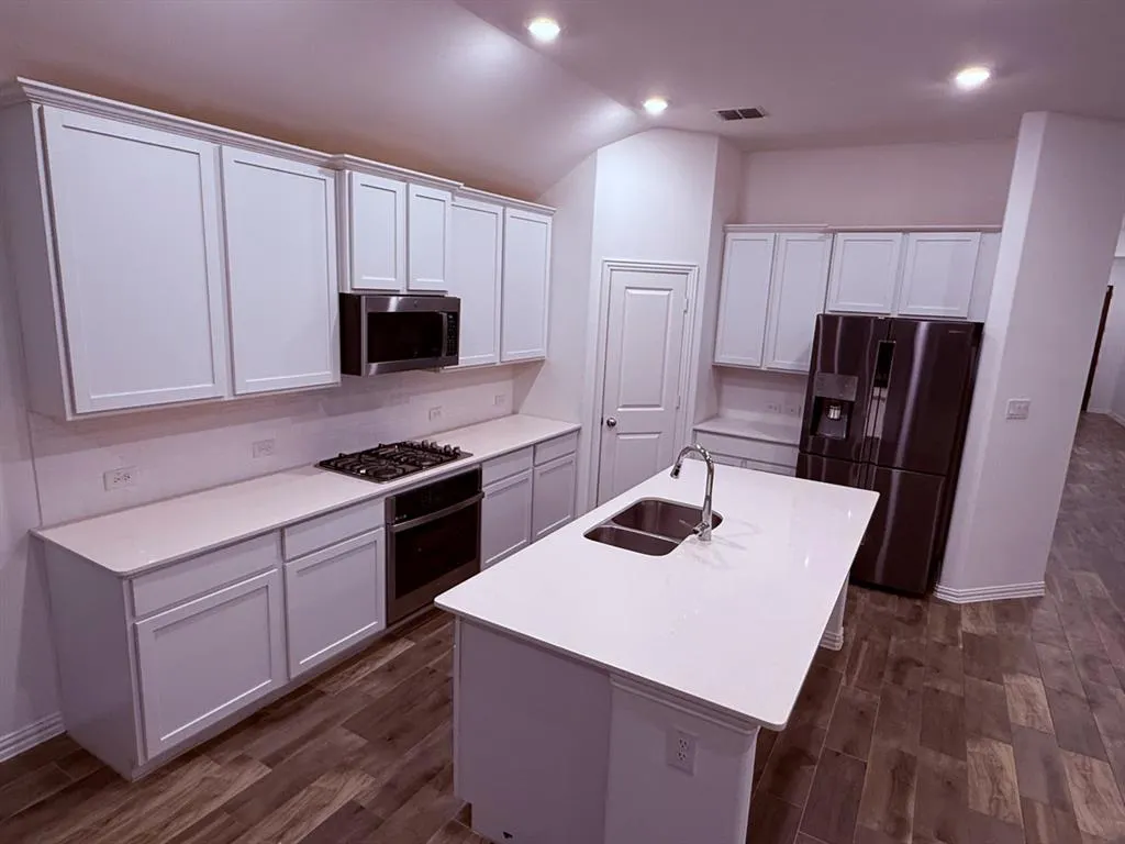 7300 BLACK CHERRY Lane