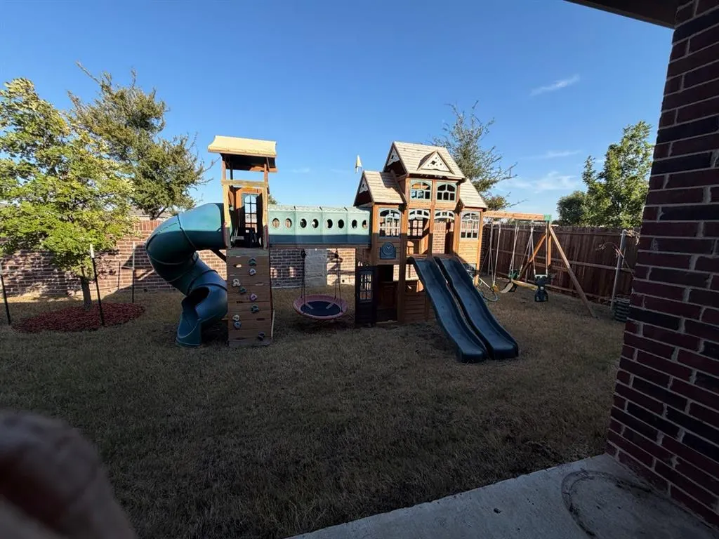 7300 BLACK CHERRY Lane