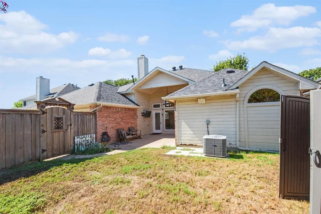 607 Grimsworth Court