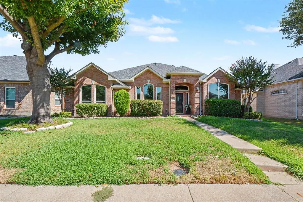 607 Grimsworth Court