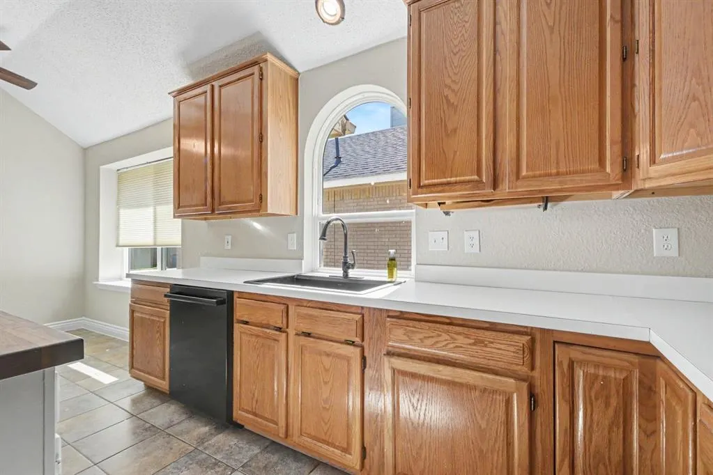 607 Grimsworth Court