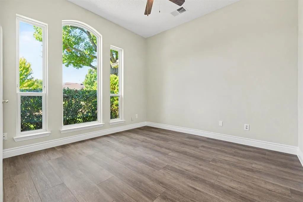 607 Grimsworth Court