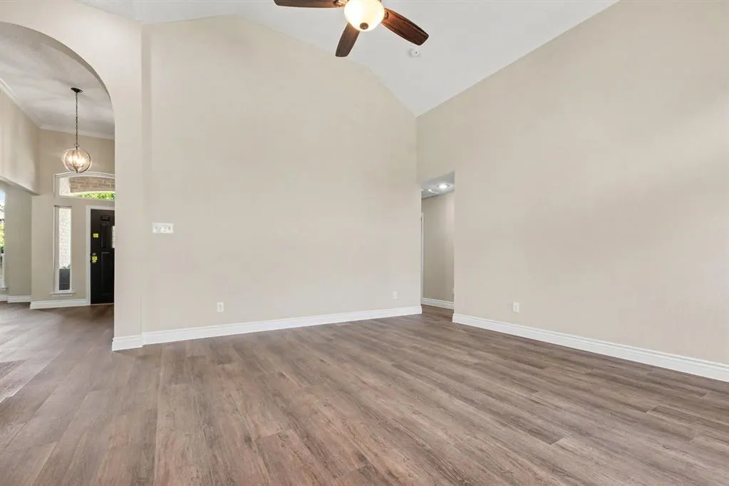 607 Grimsworth Court