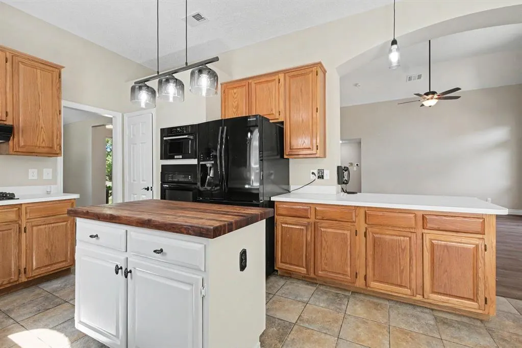 607 Grimsworth Court