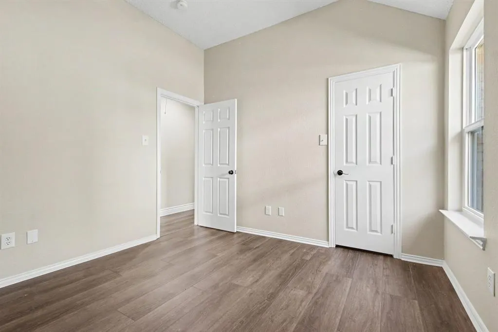 607 Grimsworth Court