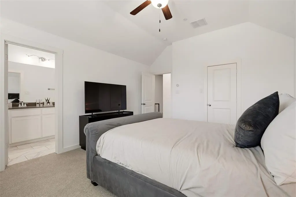 2725 Starburst Drive