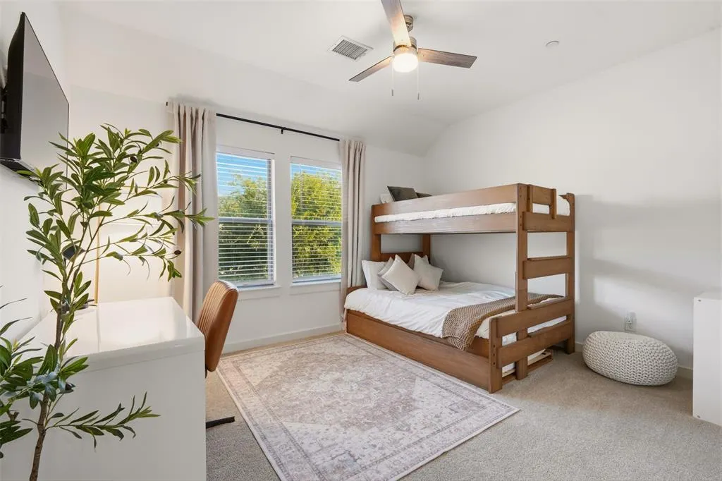 2725 Starburst Drive
