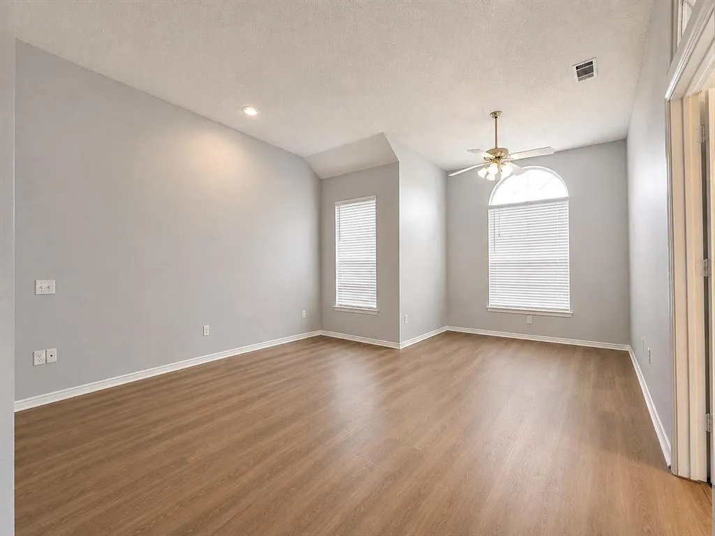 10512 Napa Valley Drive