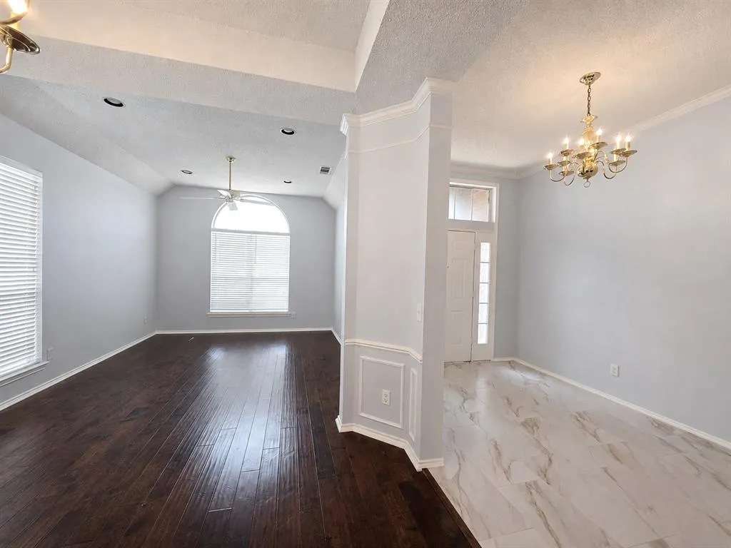 10512 Napa Valley Drive