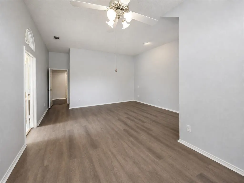 10512 Napa Valley Drive