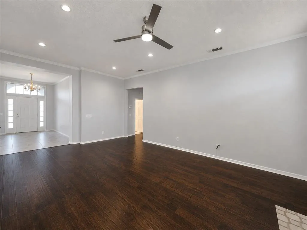 10512 Napa Valley Drive