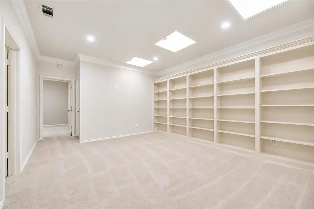 4612 Saxon Drive