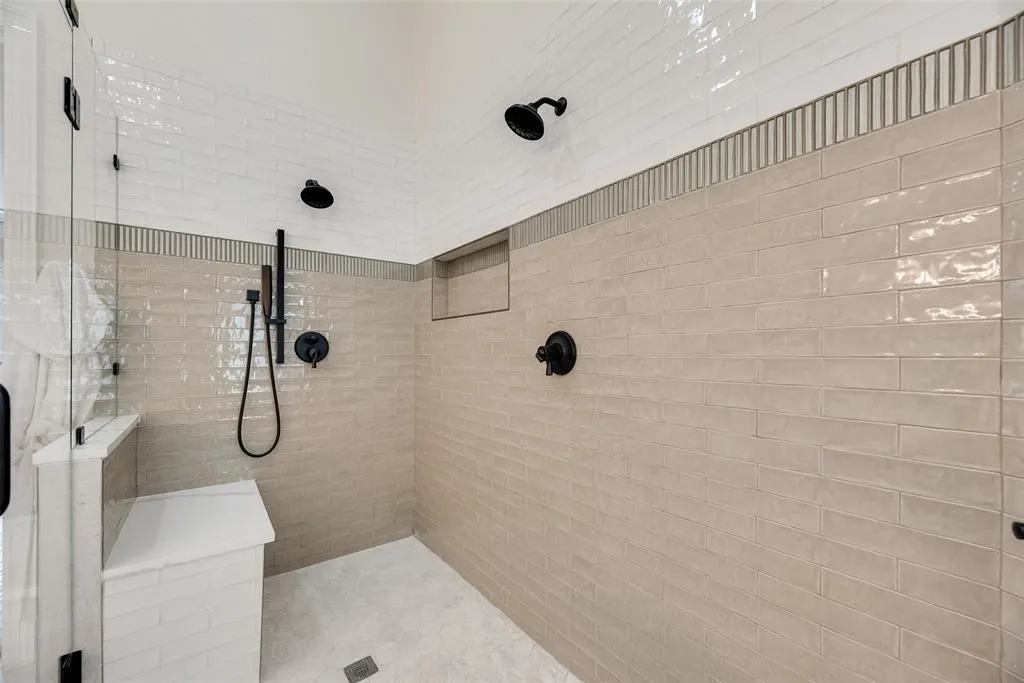 4612 Saxon Drive