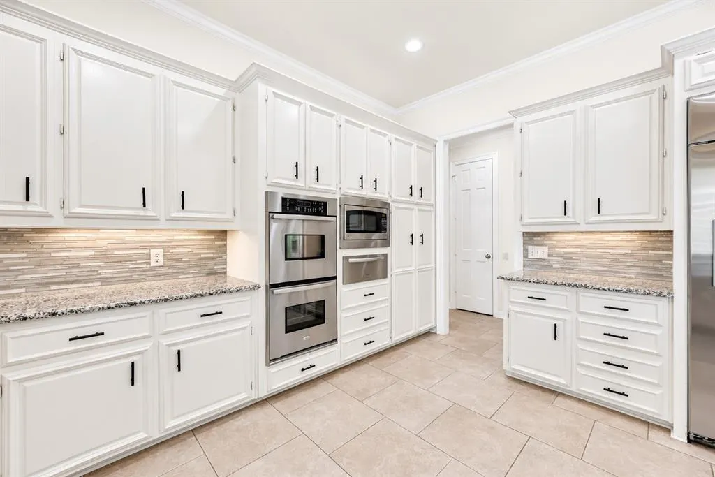 4612 Saxon Drive