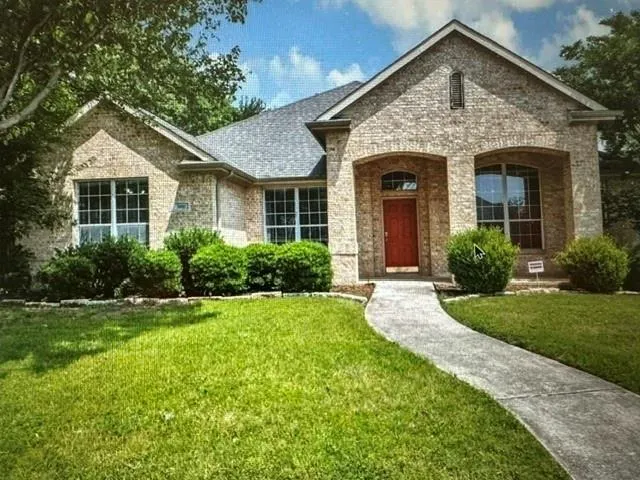 1601 Long Prairie Court