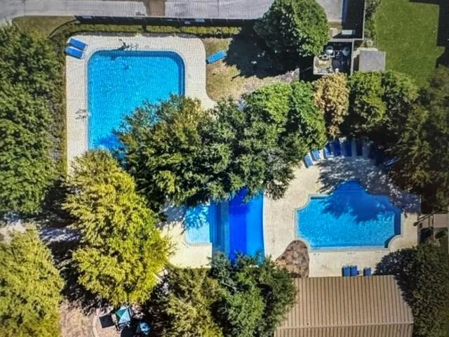 1601 Long Prairie Court