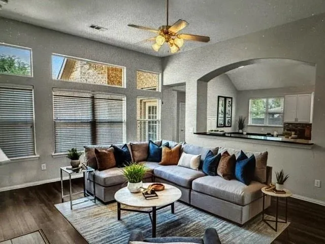 1601 Long Prairie Court