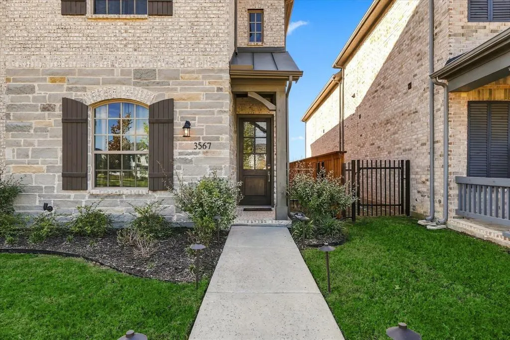 3567 Honeycutt Drive