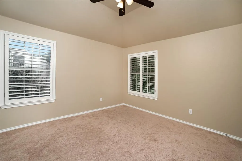 1800 Montura Lane