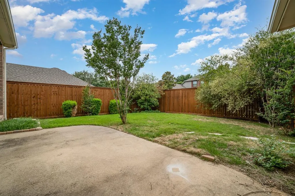 1800 Montura Lane