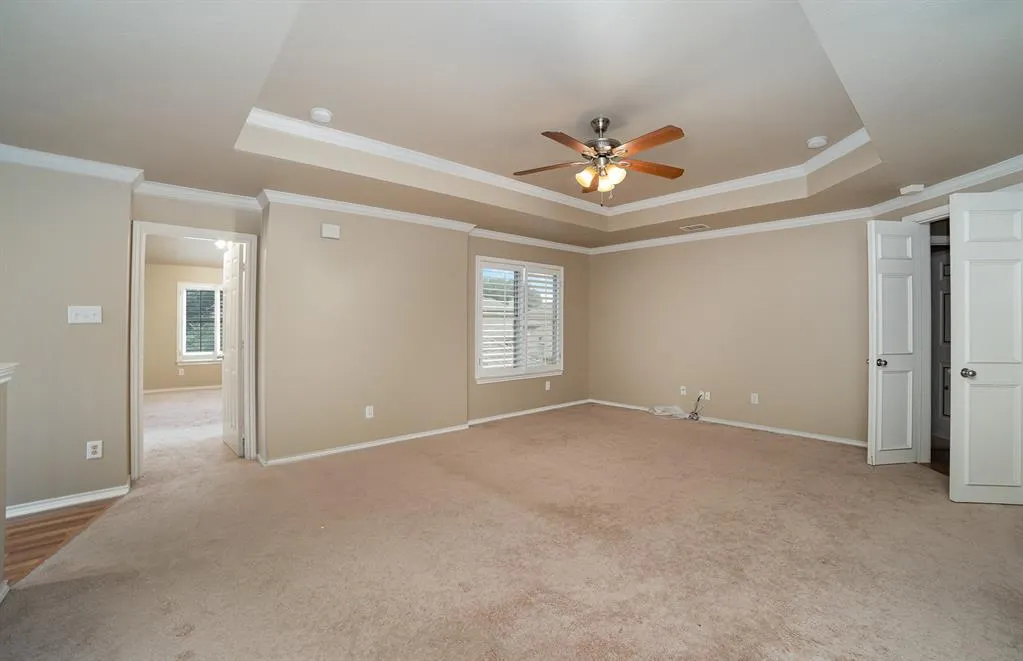 1800 Montura Lane