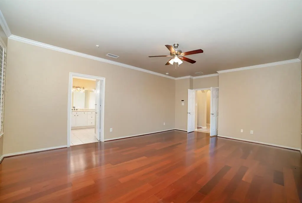 1800 Montura Lane