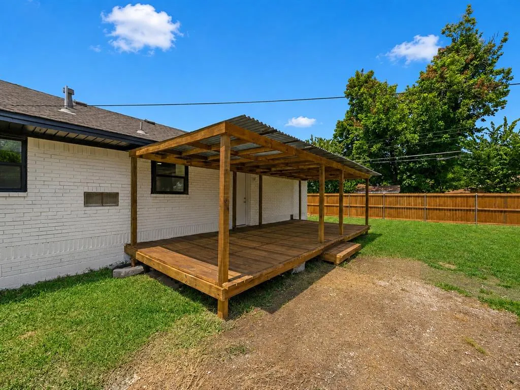 203 Abrams Road