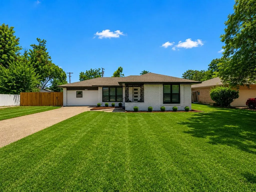 203 Abrams Road