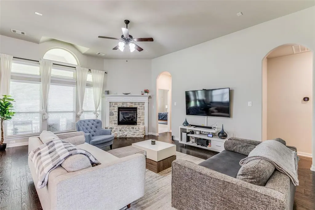 1481 Ramsbury Lane