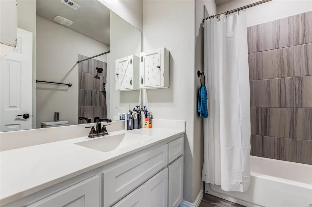 1481 Ramsbury Lane