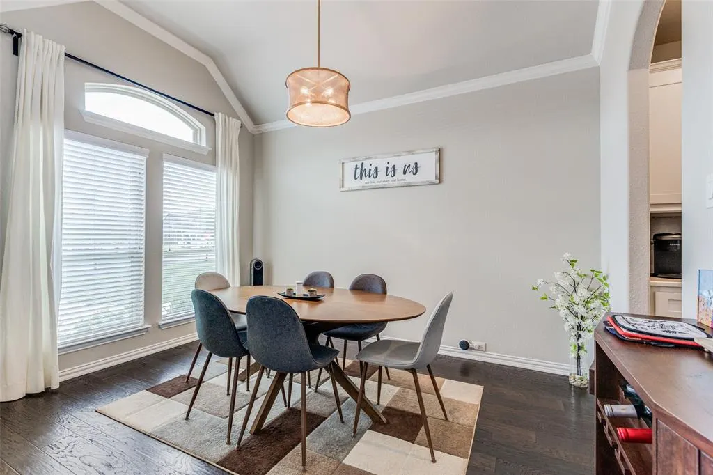 1481 Ramsbury Lane
