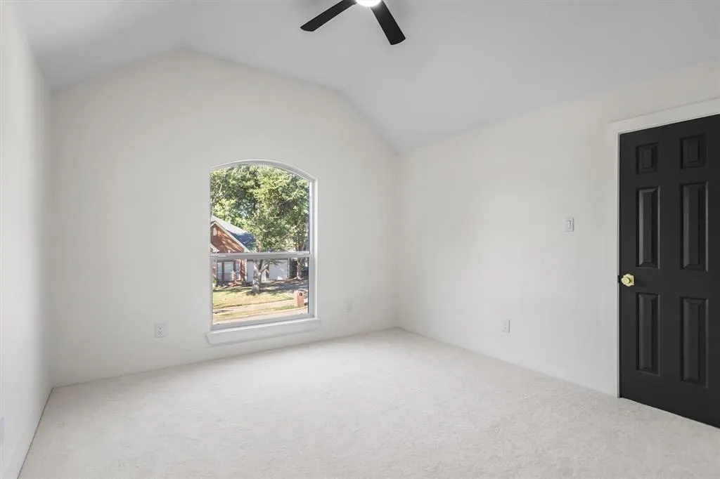 2706 Summerwood Court