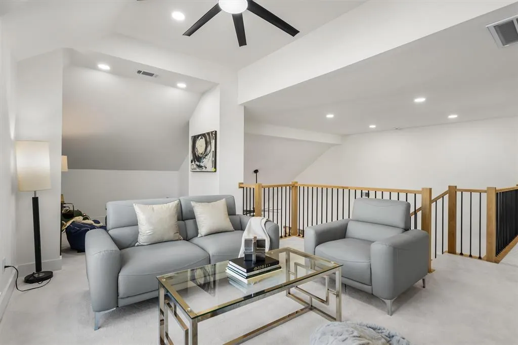 2706 Summerwood Court