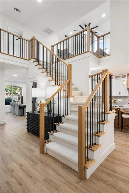 2706 Summerwood Court