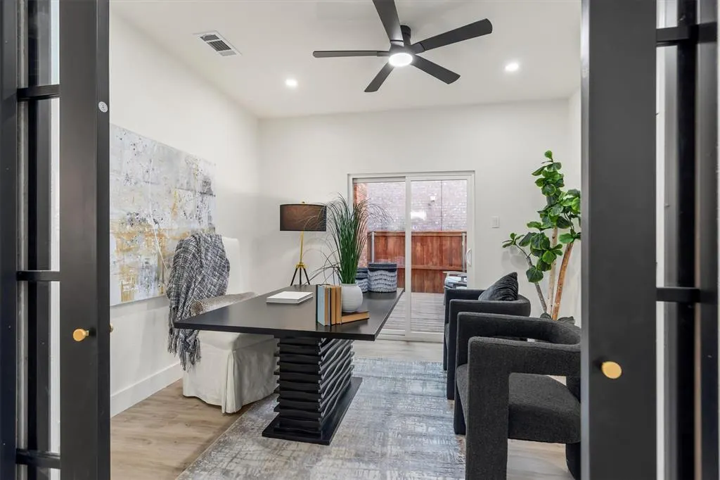 2706 Summerwood Court
