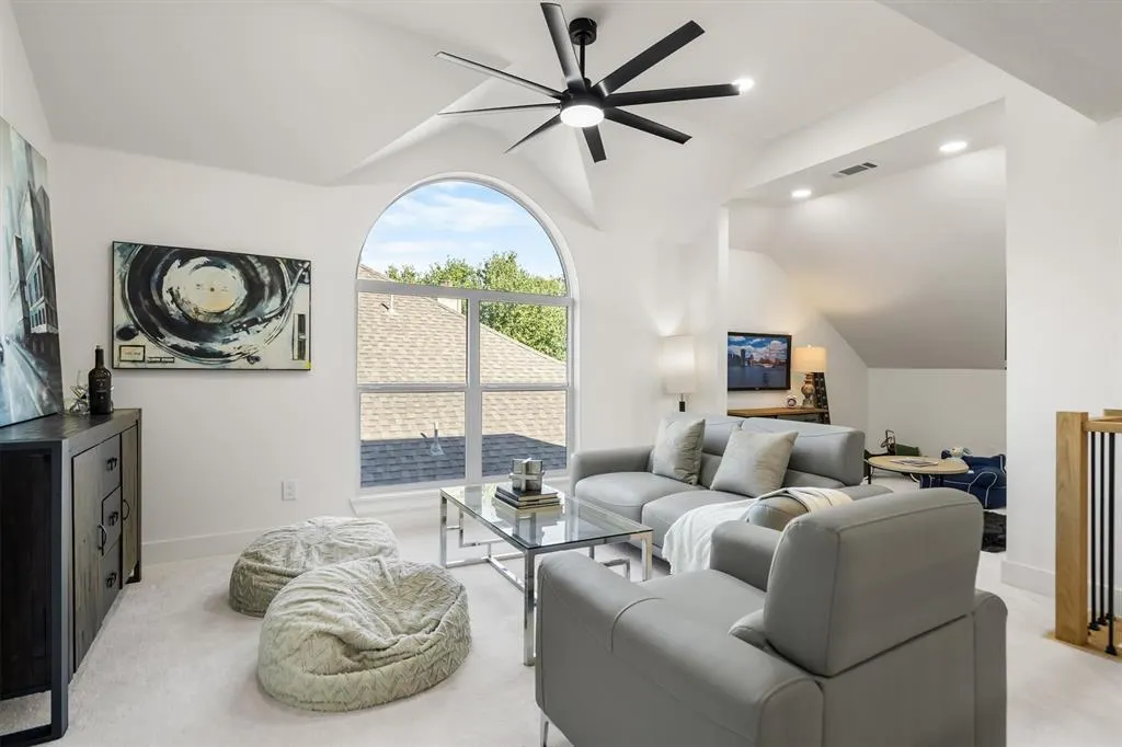 2706 Summerwood Court
