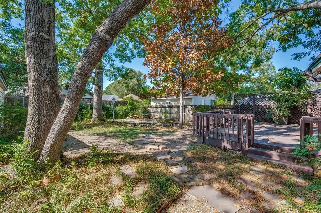 707 N Oak Cliff Boulevard